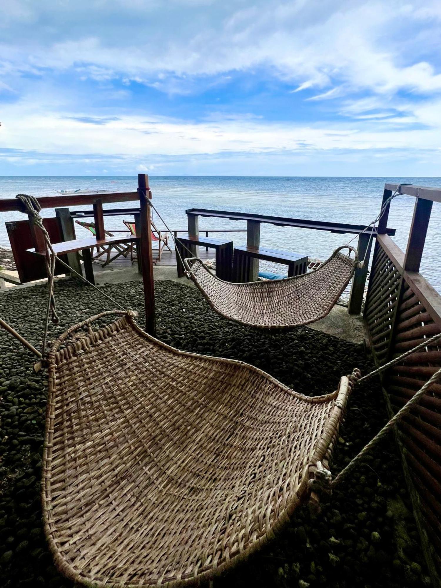 White Bada Guesthouse Siquijor Exteriör bild