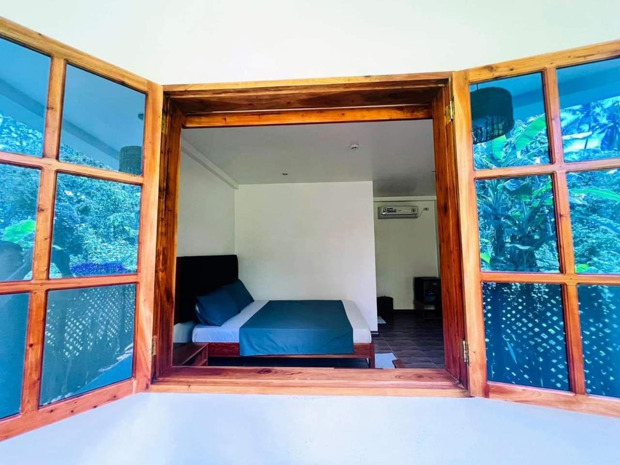 White Bada Guesthouse Siquijor Rum bild