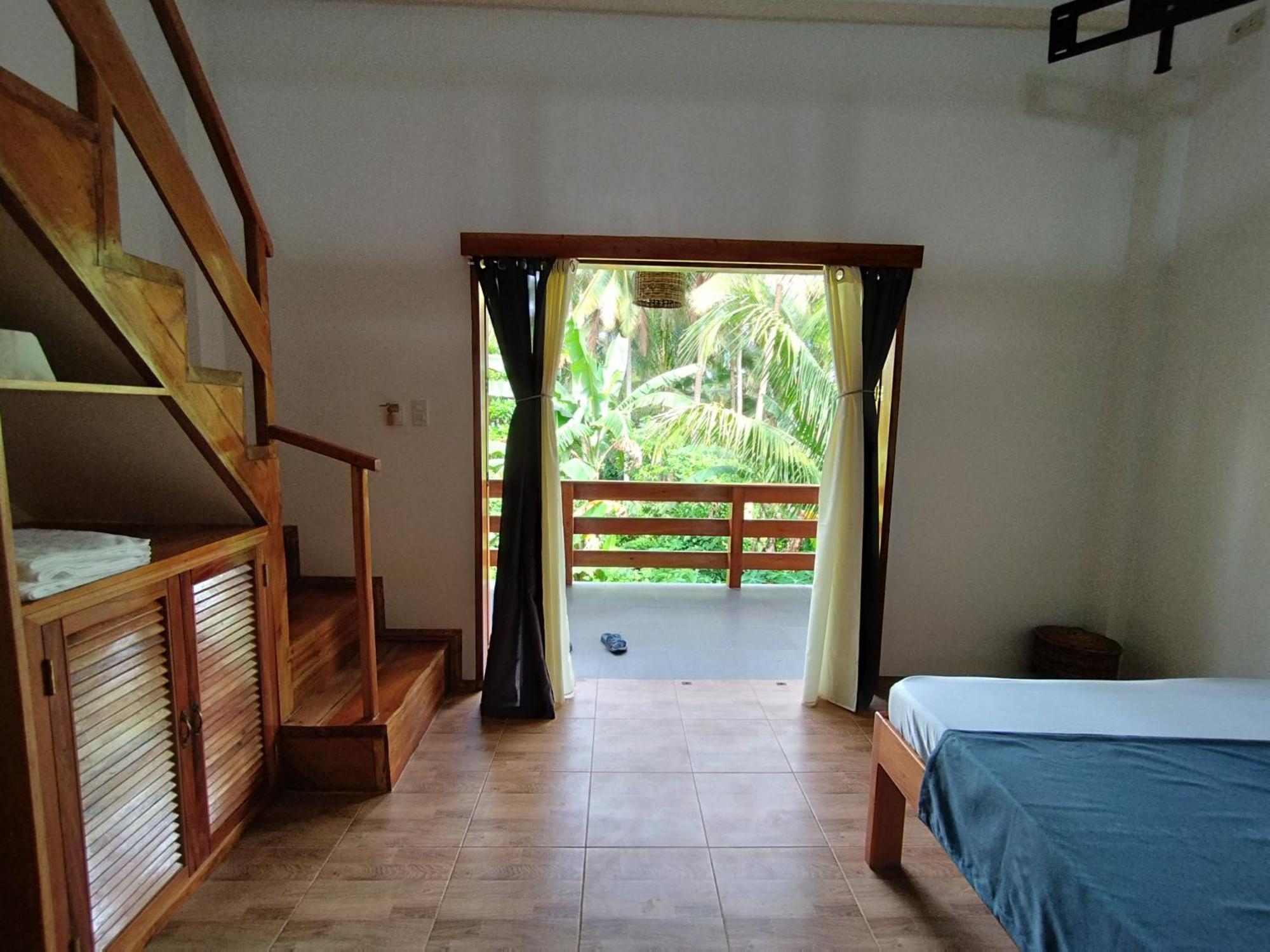 White Bada Guesthouse Siquijor Rum bild