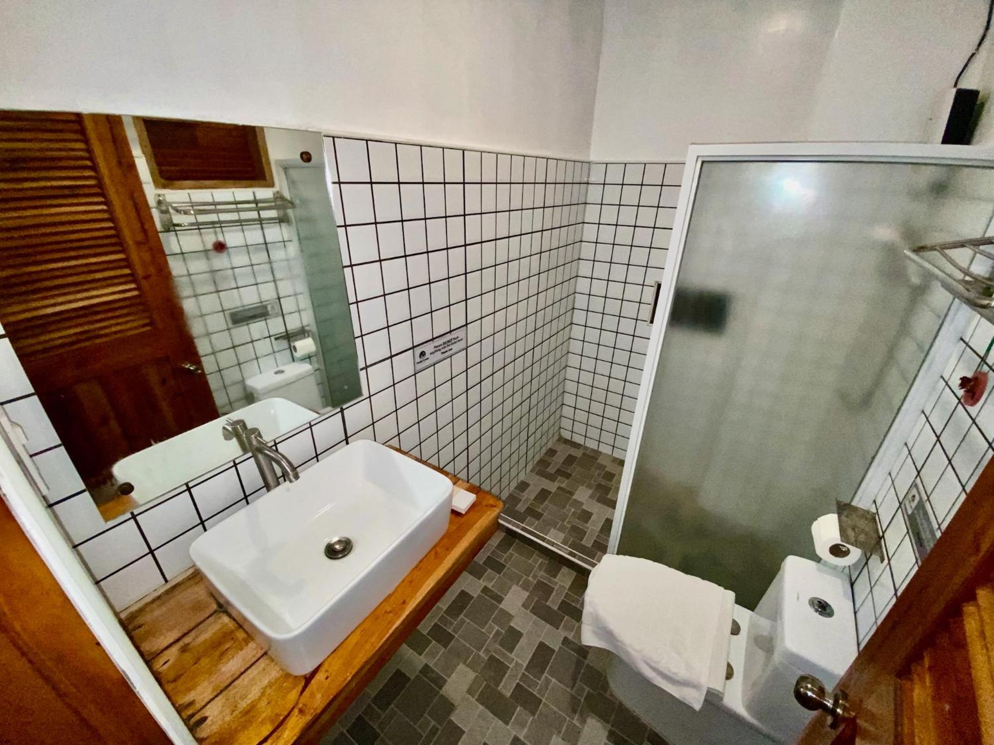 White Bada Guesthouse Siquijor Exteriör bild